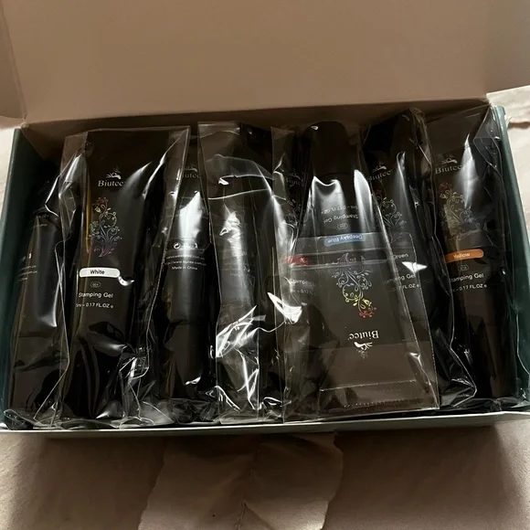 Biutee Stamping Gel Set - 24 Colors NWT - Picture 3 of 3